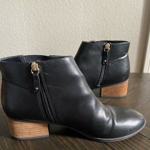 Womens Dr. Scholls Zip Up Ankle Boots